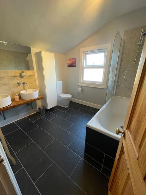Gloucester Rd 2 Mins Away - Fab, New, Trendy House Bristol Esterno foto