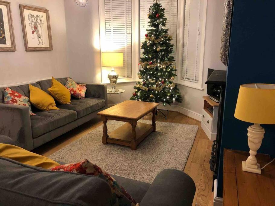 Gloucester Rd 2 Mins Away - Fab, New, Trendy House Bristol Esterno foto