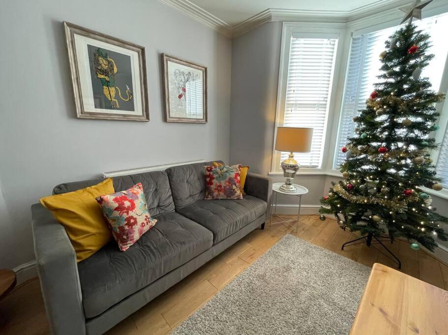 Gloucester Rd 2 Mins Away - Fab, New, Trendy House Bristol Esterno foto